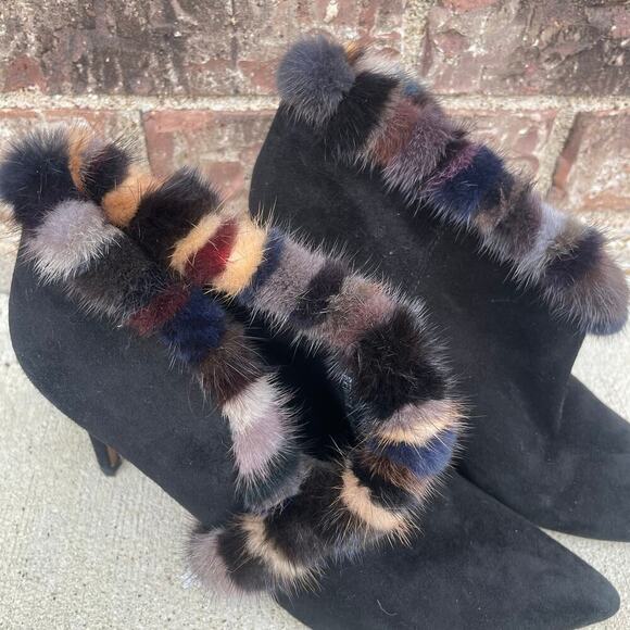 Donald Pliner‎ Women’s size 9m black suede Faux fur Heel Booties Y2K Glam - Picture 2 of 9